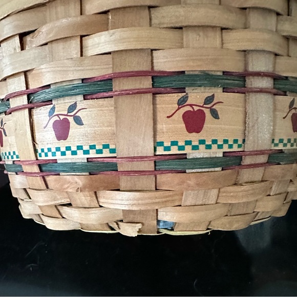 Vintage Sewing Basket Split Wood Basket APPLES Lined with Lid - Picture 8 of 12